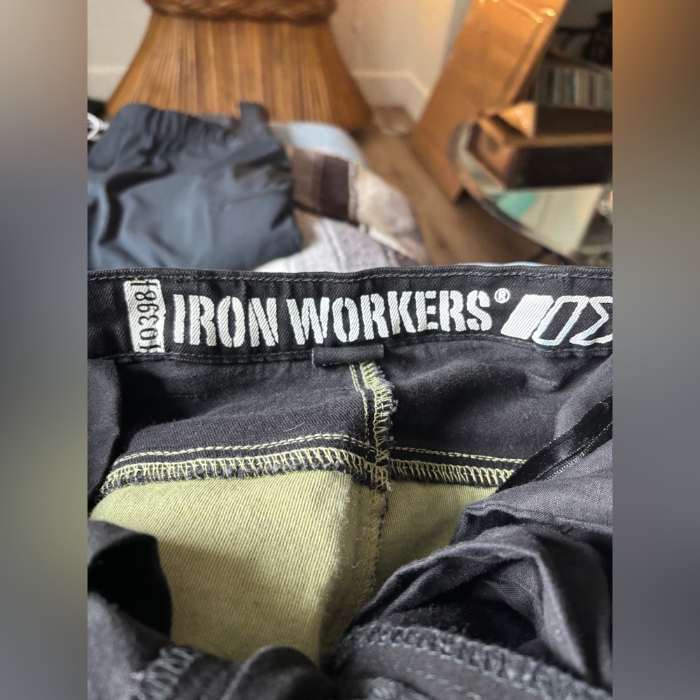 Women’s motorcycle pants with knee pads